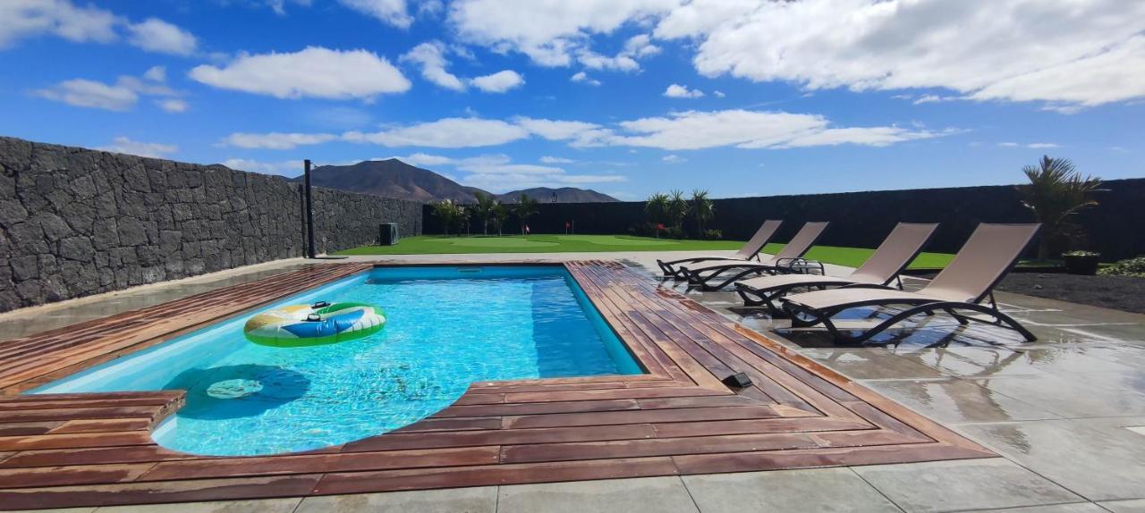 Villa Geneva - Relax Y Diversion Playa Blanca  Luaran gambar