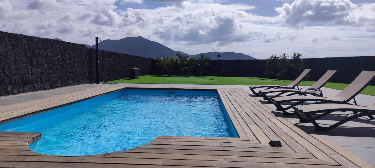 Villa Geneva - Relax Y Diversion Playa Blanca  Luaran gambar